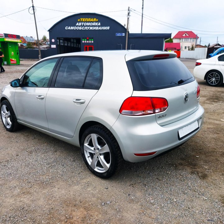 Volkswagen Golf, 2011