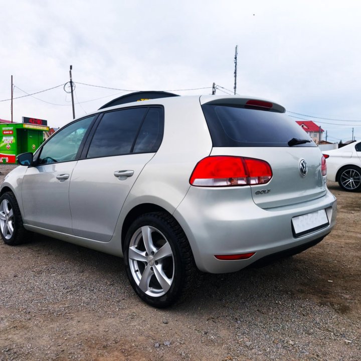 Volkswagen Golf, 2011