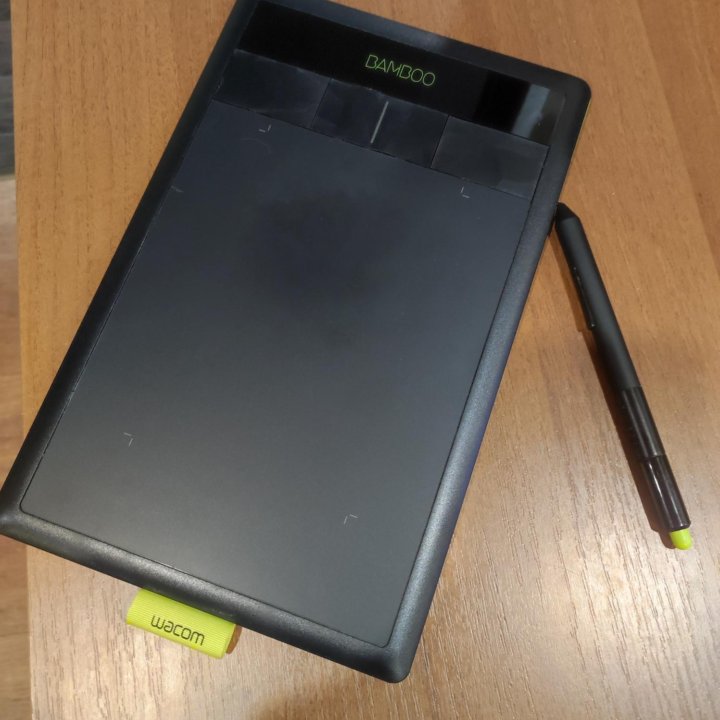 Графический планшет Wacom Bamboo.