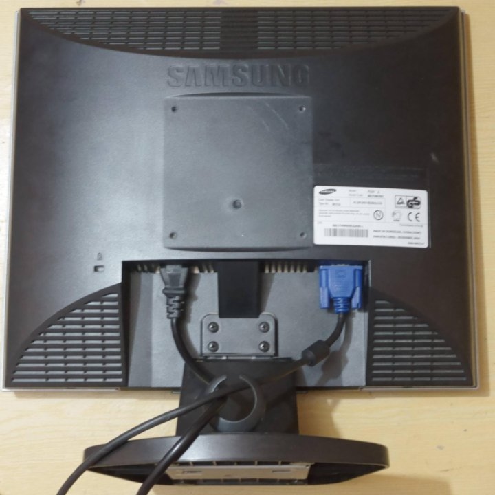 Samsung SyncMaster 710V