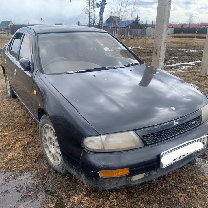 Nissan Bluebird, 1992