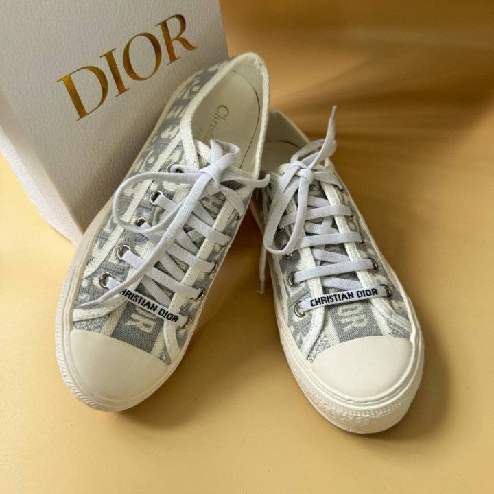 Женские кеды Dior