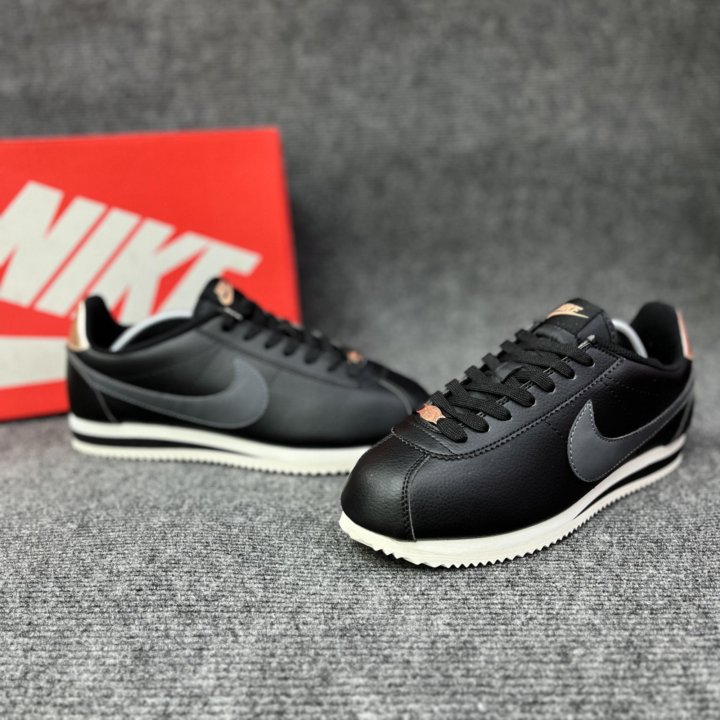 Кроссовки Nike Cortez