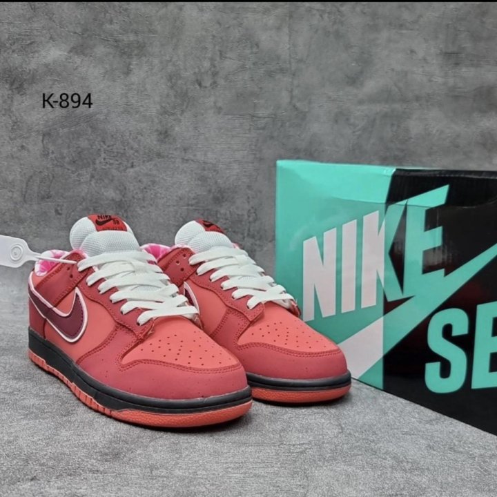 Кроссовки Nike SB Dunk Low