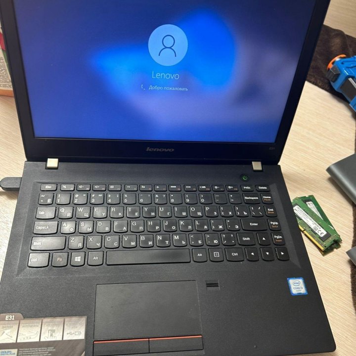 LENOVO 2017г, 14.1» 256gb SSD, CORE I3 6006u (2.0g