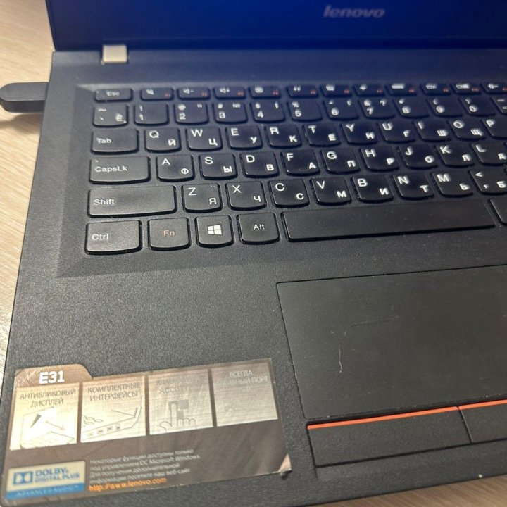 LENOVO 2017г, 14.1» 256gb SSD, CORE I3 6006u (2.0g