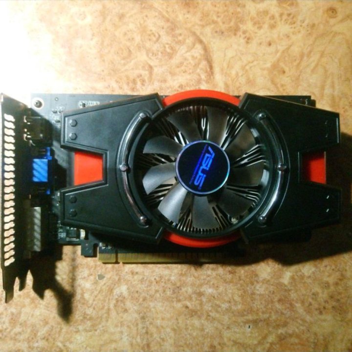 Asus GT440 1GB gddr5