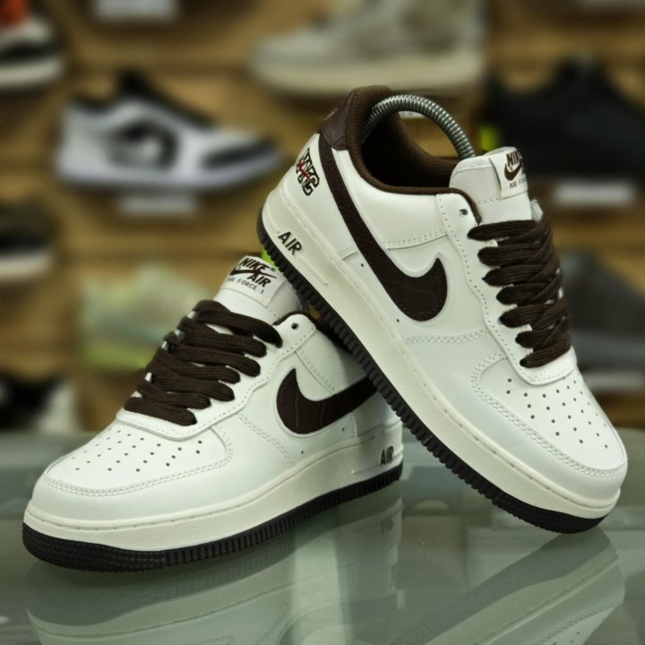 Кроссовки Nike Air Force