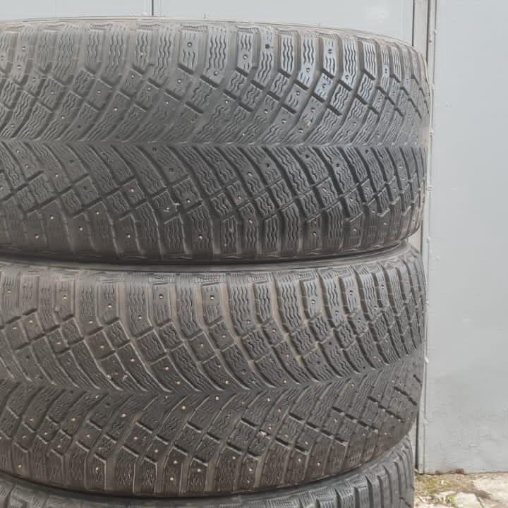 Michelin X-Ice North 4 275/40/21 и 305/35/21