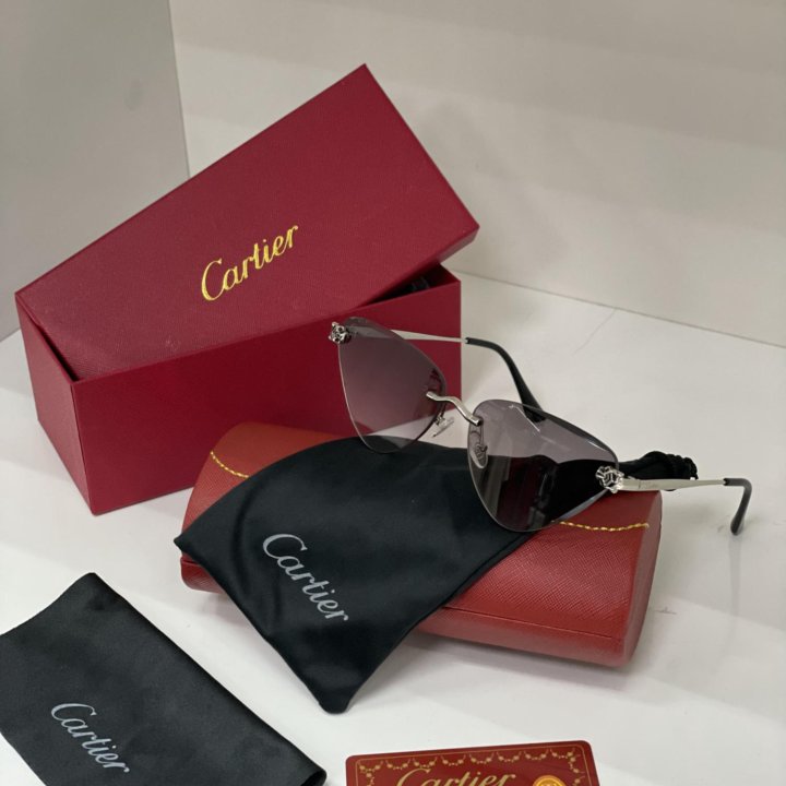 Солнцезащитные очки Cartier