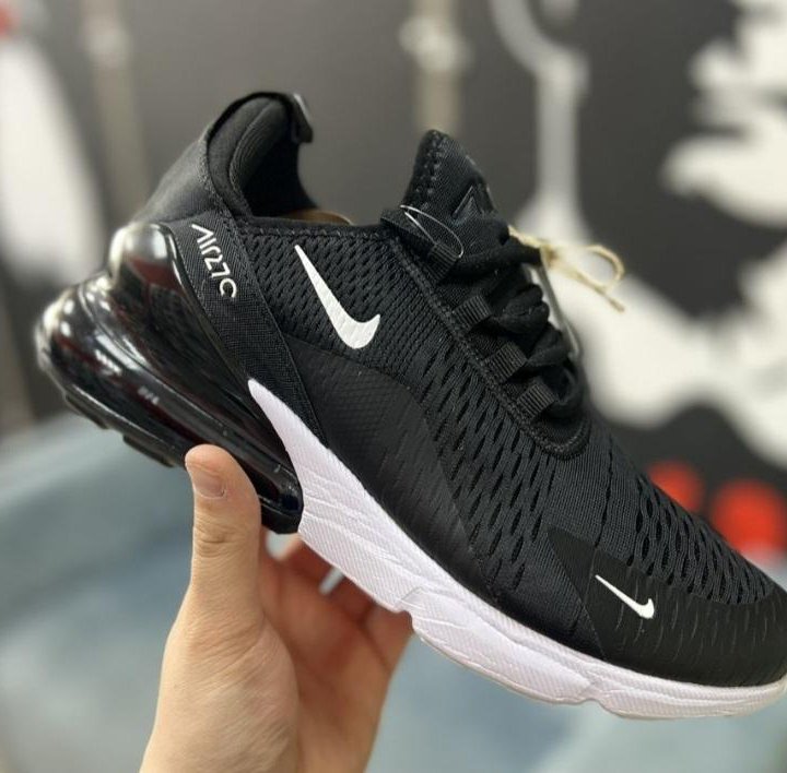 Кроссовки Nike Air Max 270