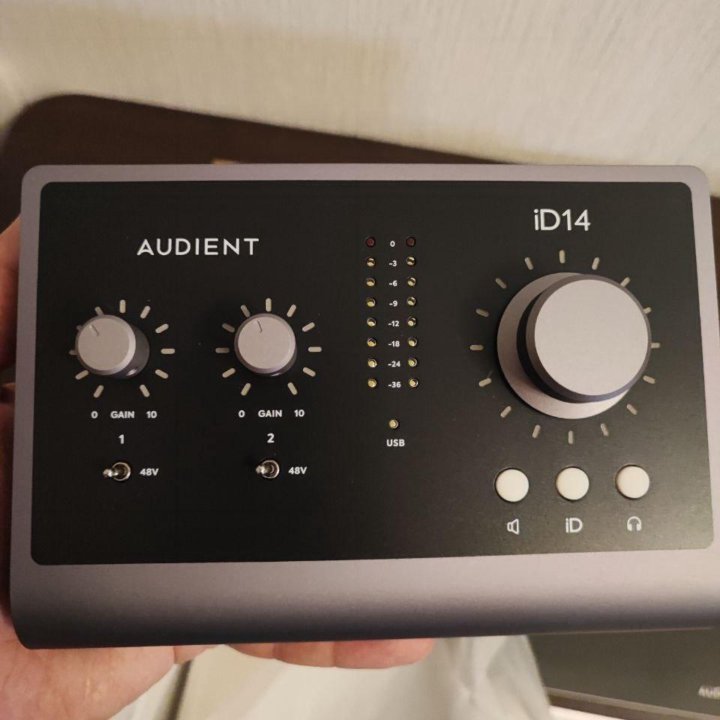 Звуковая карта Audient id14 mkii (2) - новая