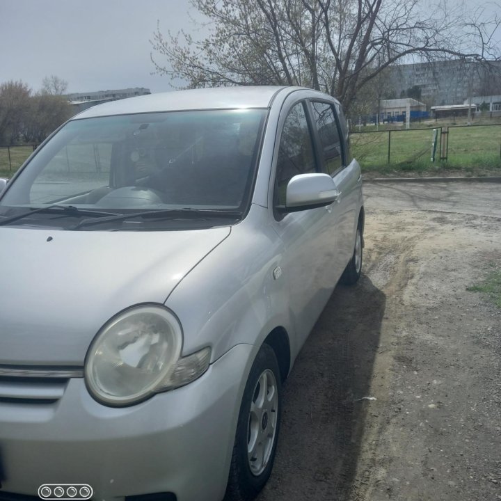 Toyota Sienta, 2007