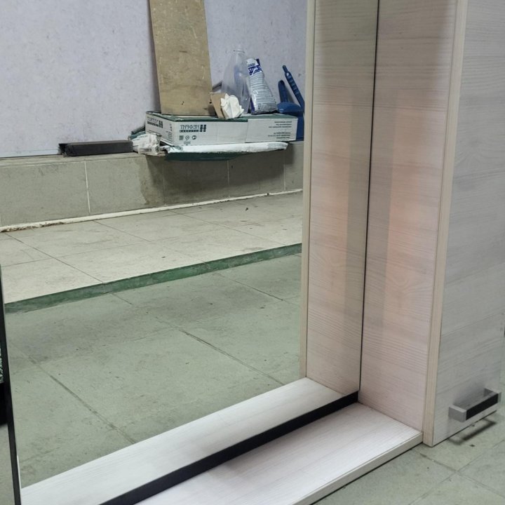 Шкаф навесной зеркальный для ванной комнаты