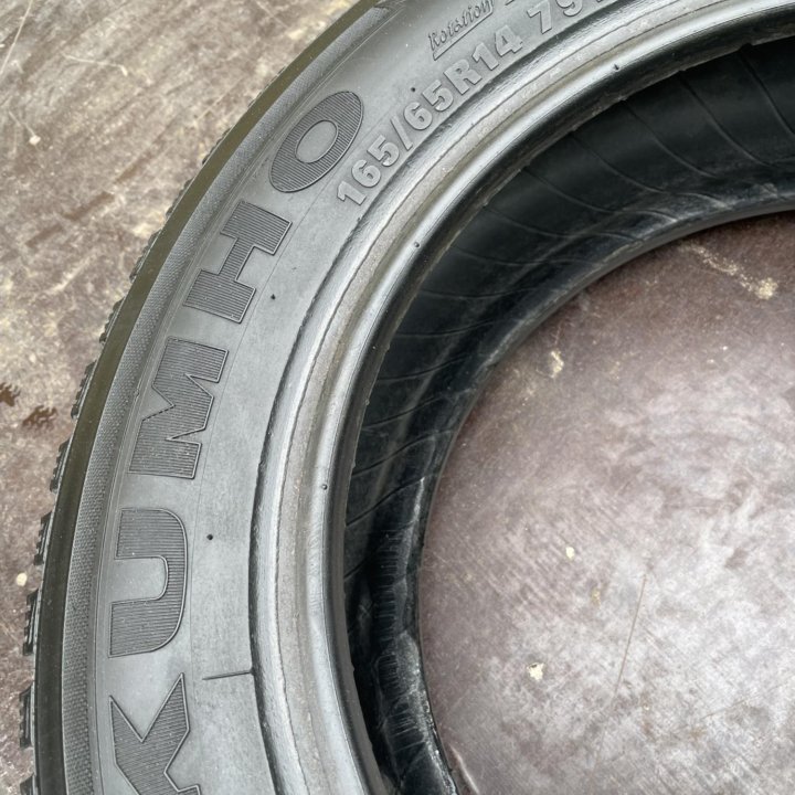 Kumho I*zenWis KW19 165/65 R14 2шт