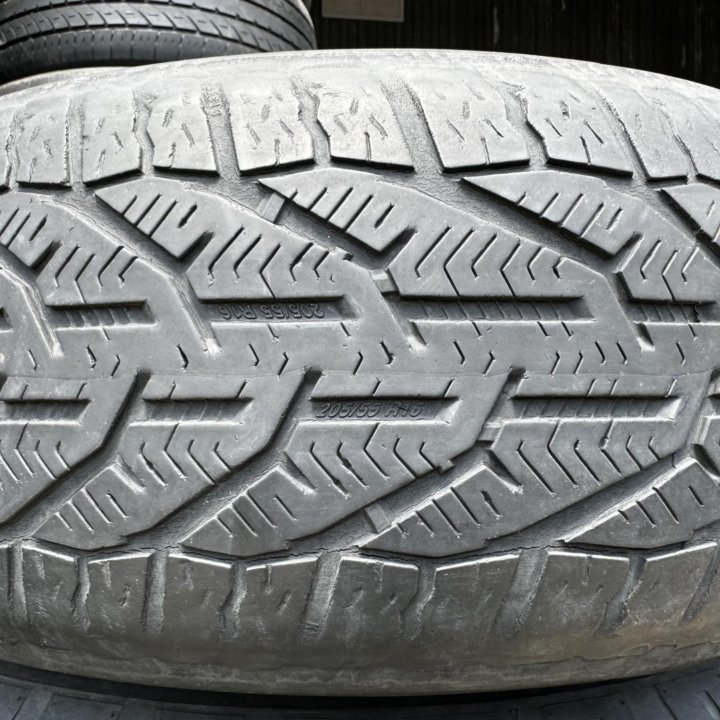 205/55 R16 Tigar Winter