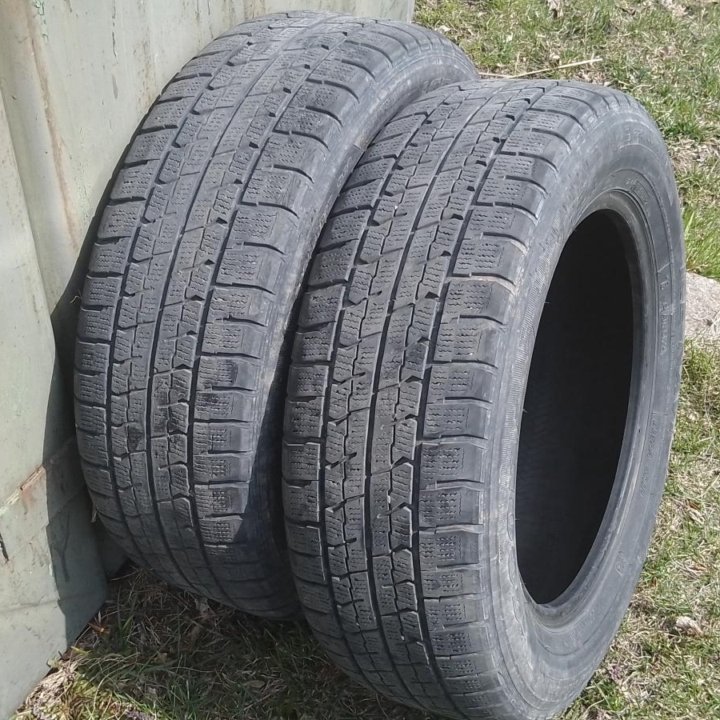 Шины Goodyear 225/55R17, пара