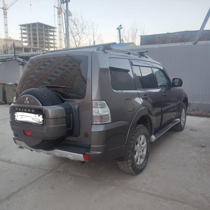 Mitsubishi Pajero, 2010