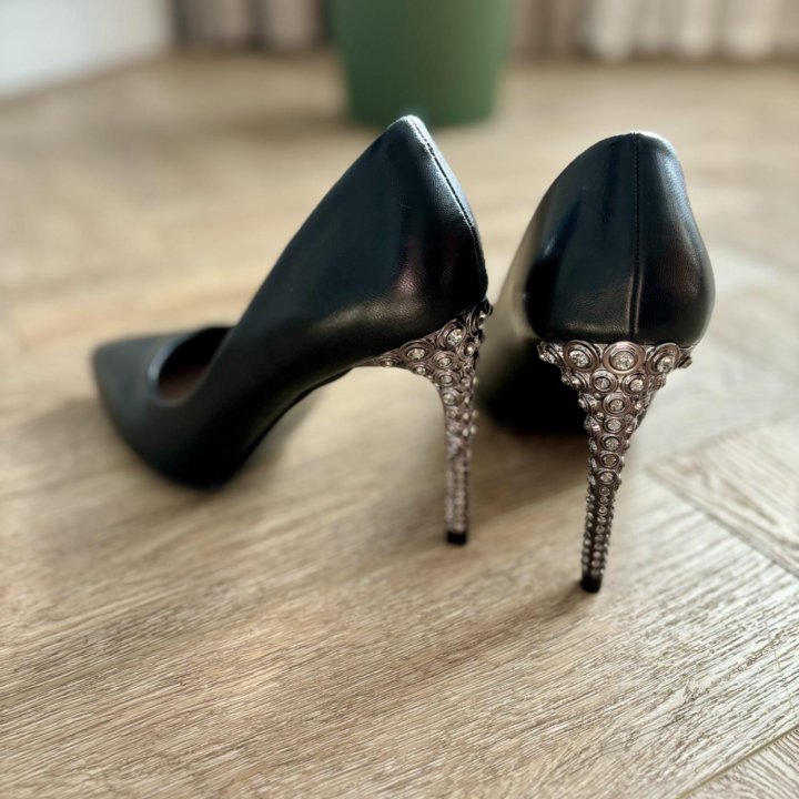 Туфли Afore со стразами