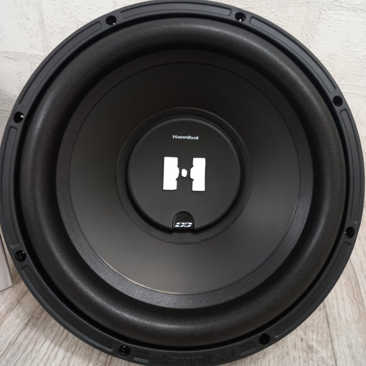 Новый сабвуфер deaf bonce hannibal HS-600