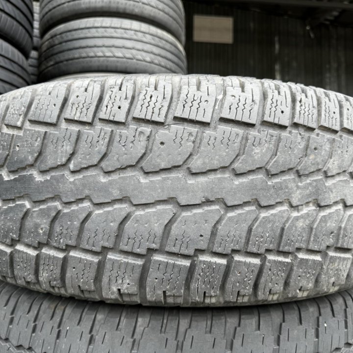 265/70 R16 Dean Radial SST Wintercat