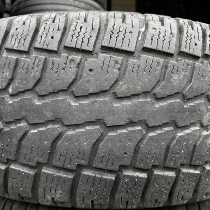 265/70 R16 Dean Radial SST Wintercat