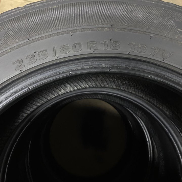 Летние шины Kumho 235/60/18