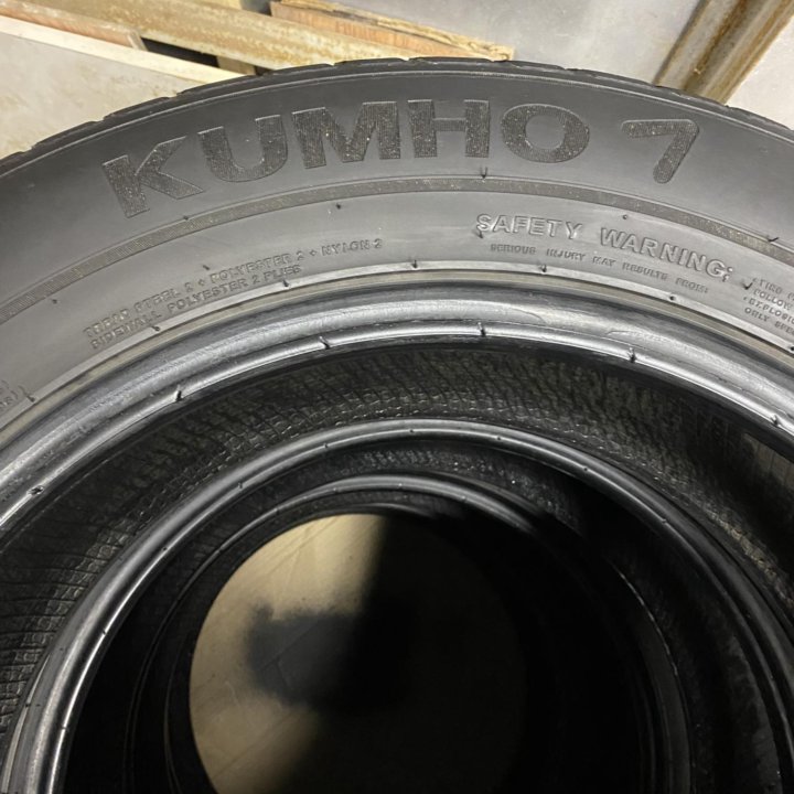 Летние шины Kumho 235/60/18