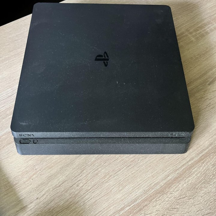 PlayStation 4 Slim ((1TB))