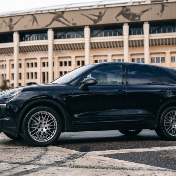 Porsche Cayenne, 2015