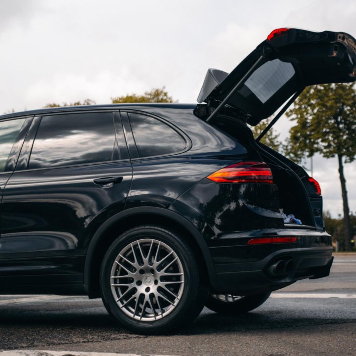 Porsche Cayenne, 2015