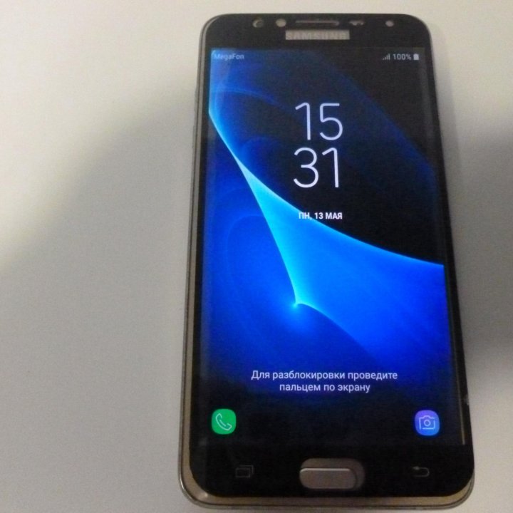 Продаётся смартфон Samsung Galaxy j7