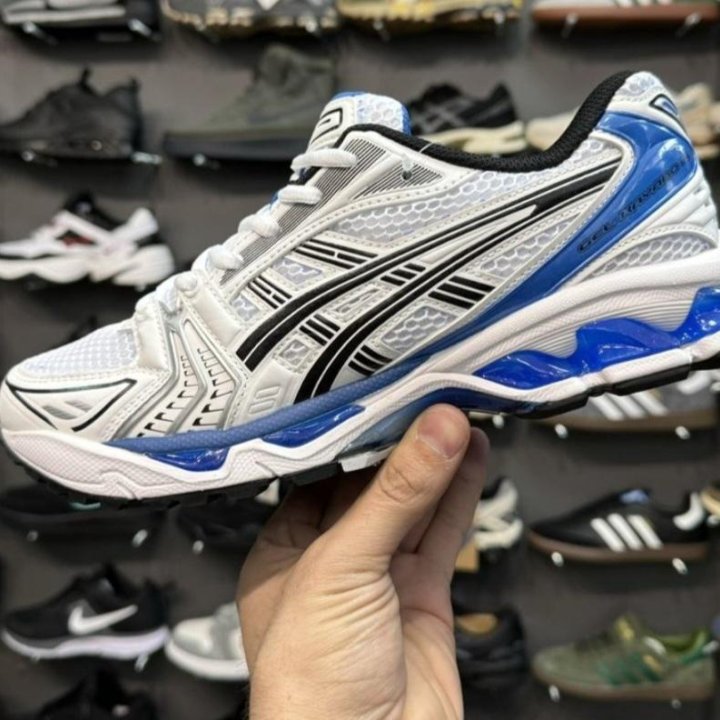 Кроссовки Asics