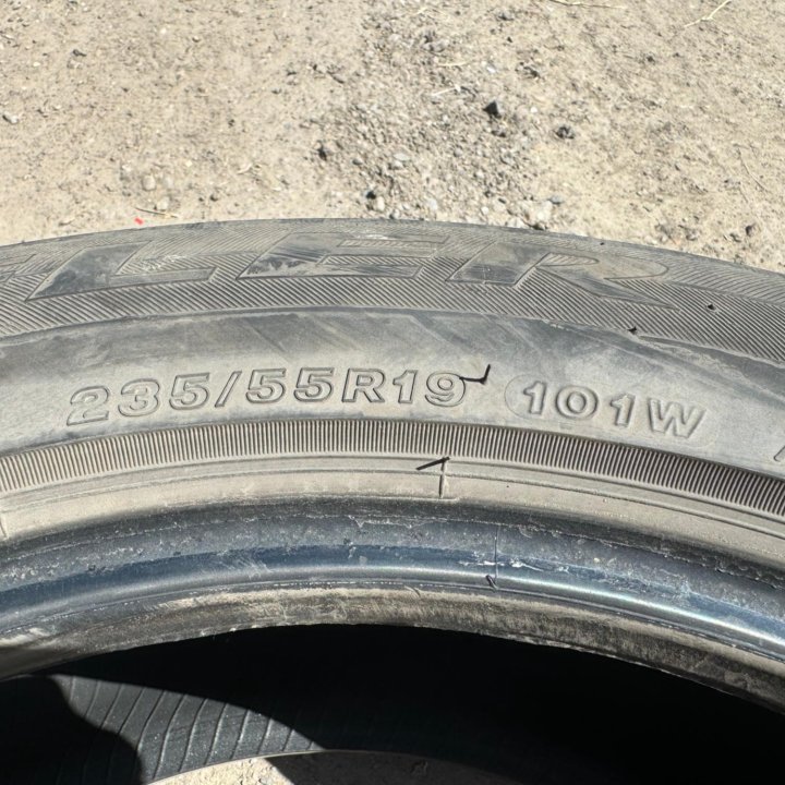 2шт. 235/55 R19 BRIDGESTONE ЛЕТО