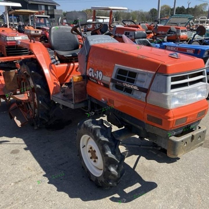 Японский трактор Kubota GL19 с фрезой RL15G