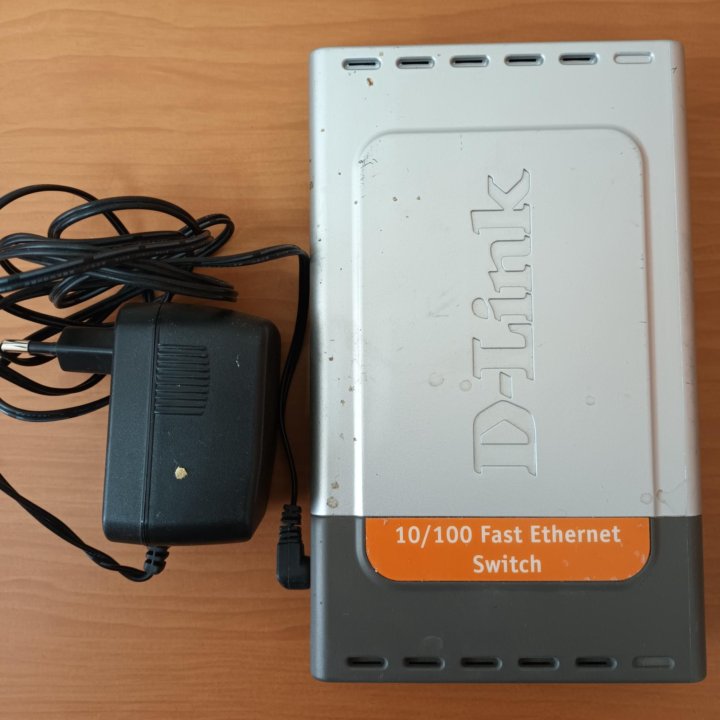 Коммутатор D-Link DES-1008D