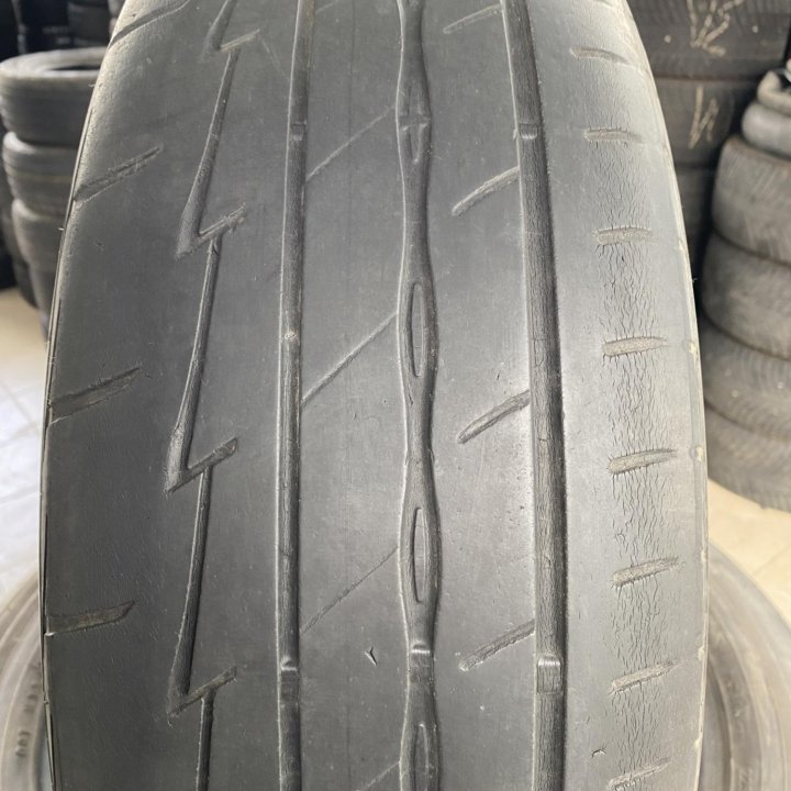 215/60 R16 Bridgestone Potenza Adrenalin RE003