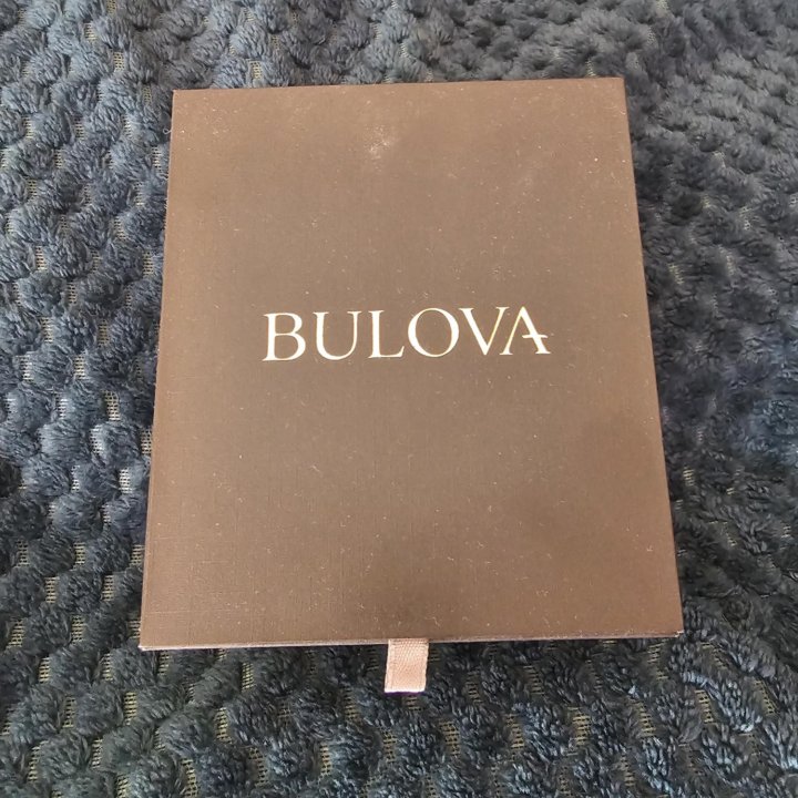 Часы Bulova