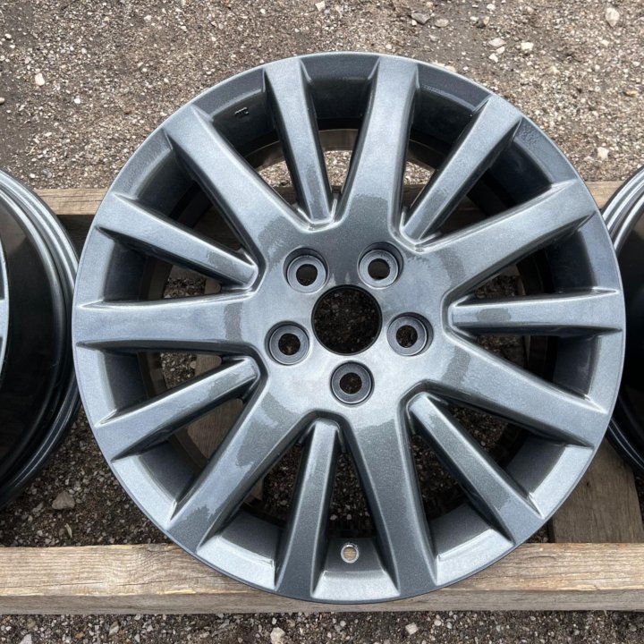 Оригинальные Литые Диски R17 Toyota 5x114.3 D60.1