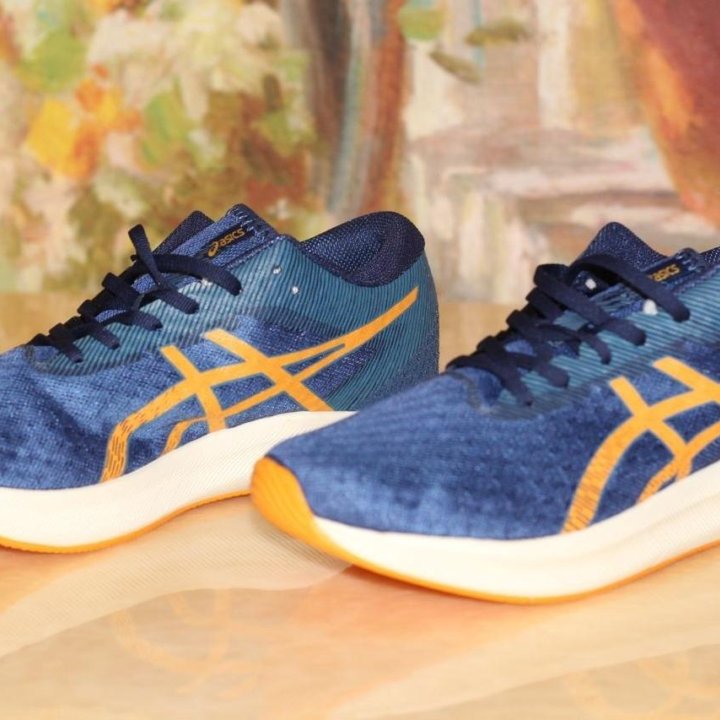 Asics Hyper speed