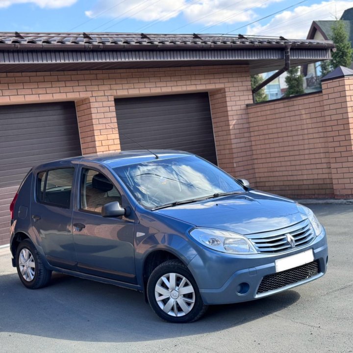 Renault Sandero, 2012