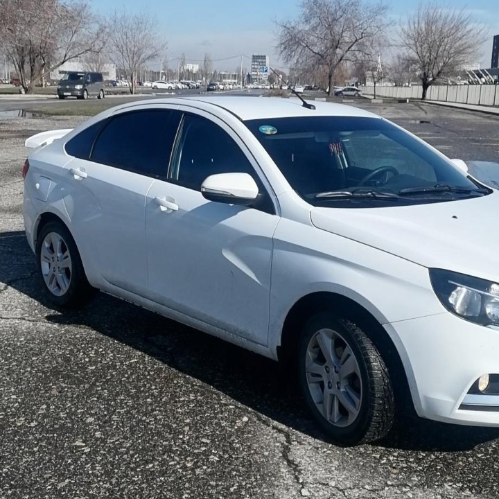 ВАЗ (Lada) Vesta, 2017