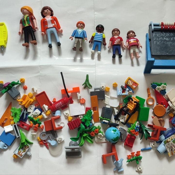 Конструктор playmobil 4324 Здание школы с мебелью