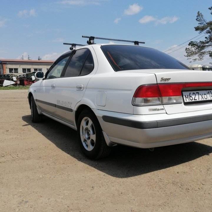 Nissan Sunny, 2000