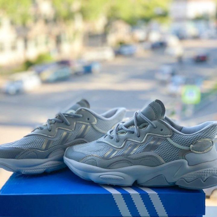 Кроссовки Adidas Ozweego в Уссурийске