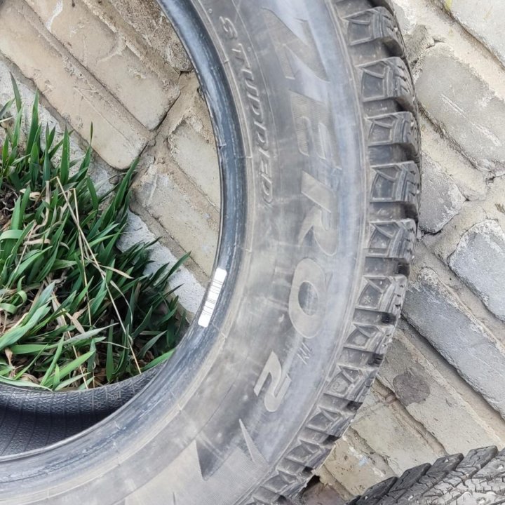 Шины зимние Pirelli 215/60 r16