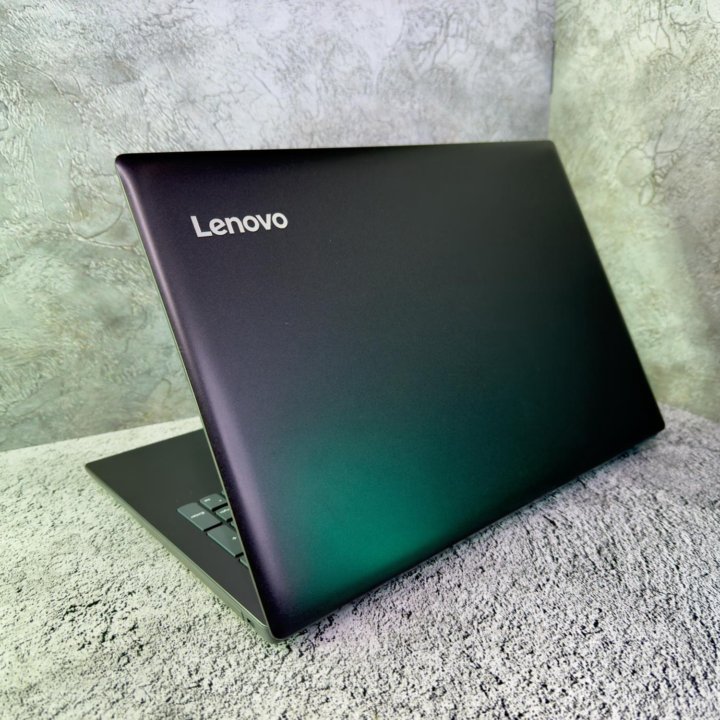 Ноутбук Lenovo на Core i3-8130U/ MX150/ 8 GB