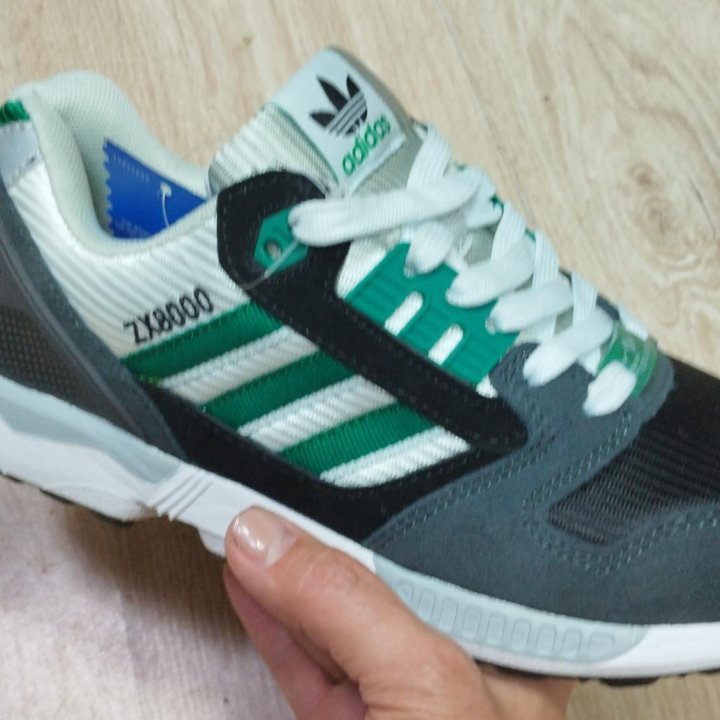 Кроссовки Adidas zx8000