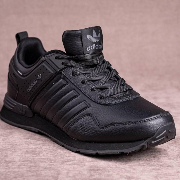 Кроссовки Adidas натуральная кожа р.р. 40-46