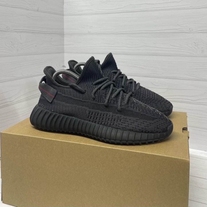 Кроссовки Adidas Yeezy Boost 350